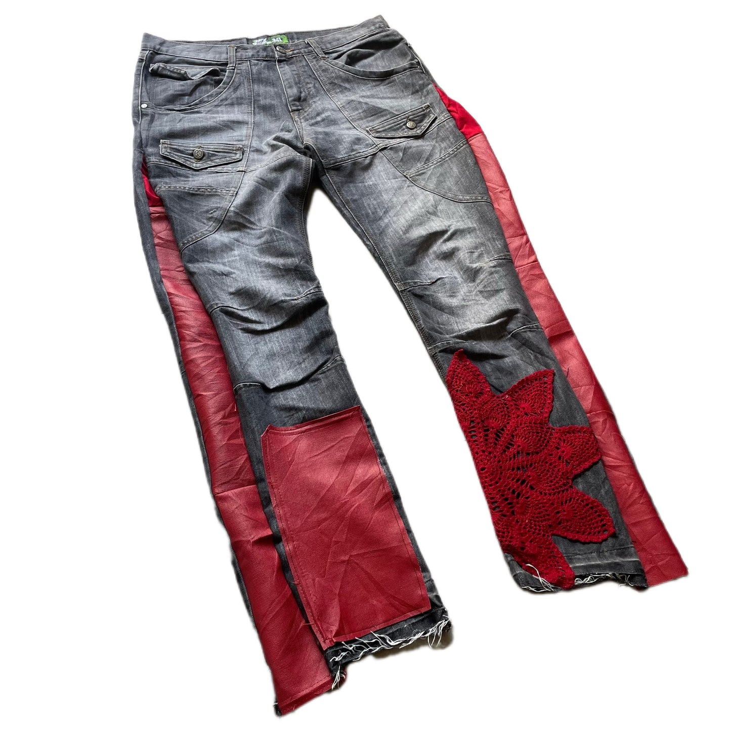 Jean Customisé Cuir Rouge Dentelle - Upcycled