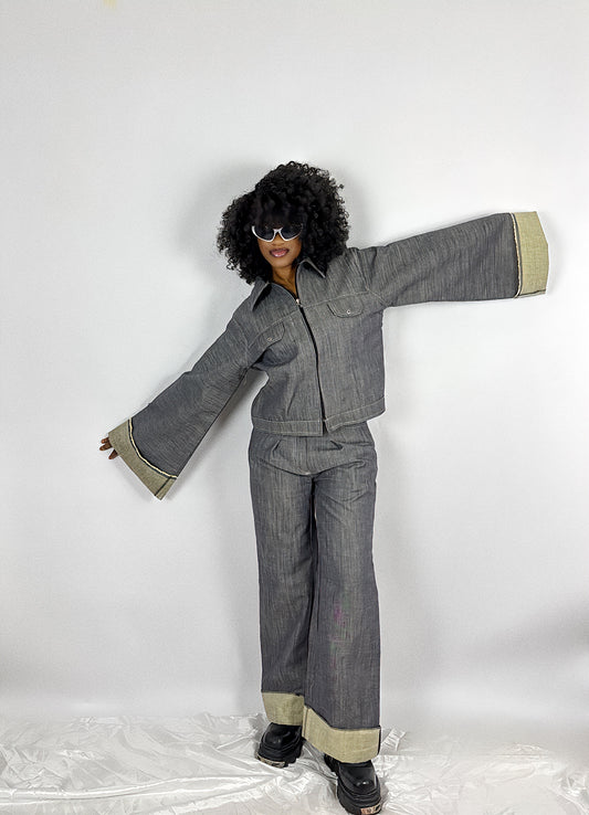Ensemble denim oversize gris anthracite à manches extra larges et revers contrastés