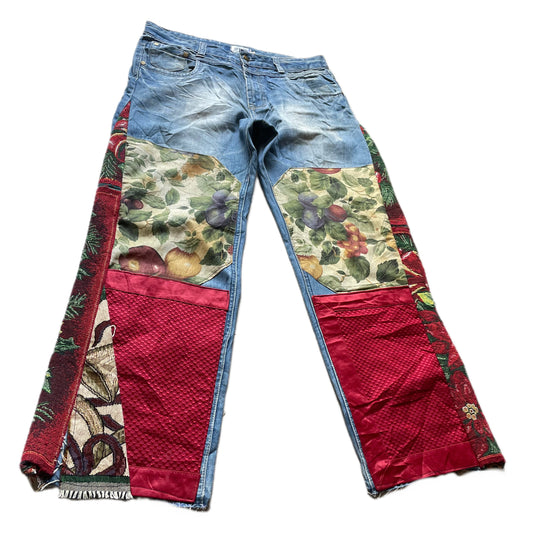 Jean Patchwork Afro-Futuriste Homme – Denim Custom Fruits & Tapisserie Rouge | Gringo Custum